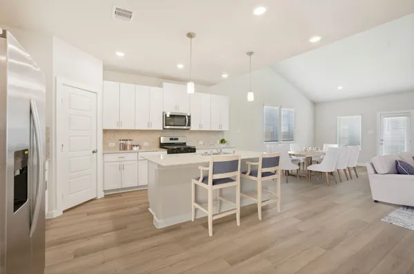 $2,950 | 1567 King Rnch Road, Conroe, TX 77301