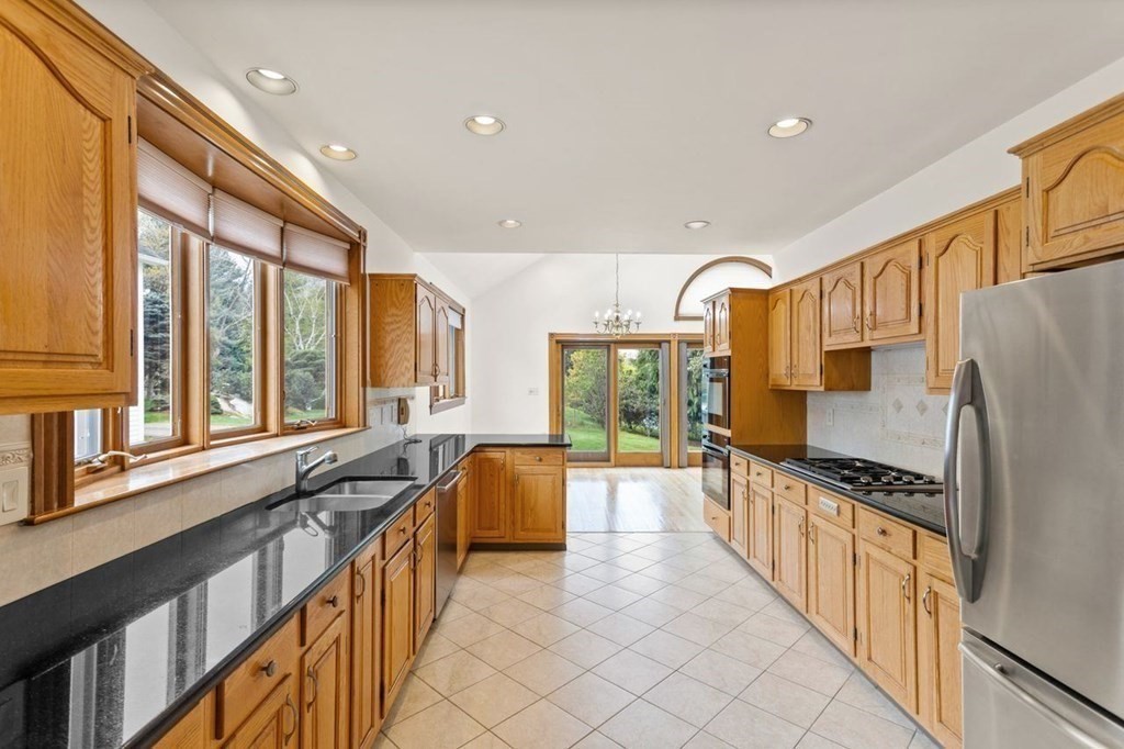 147 Chapin Road Hudson, MA 01749 - Photo 12 of 41 Gallery Image 12