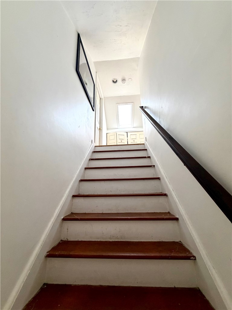 52 Duchess Road Cumberland, RI 02864 - Photo 16 of 24