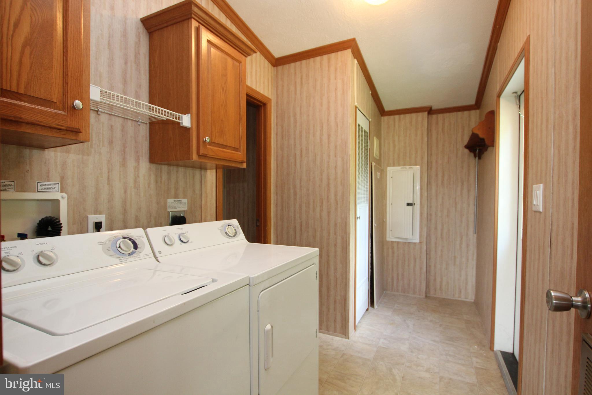372 Vernon Road Harrington, DE 19952 - Photo 18 of 19 Laundry room