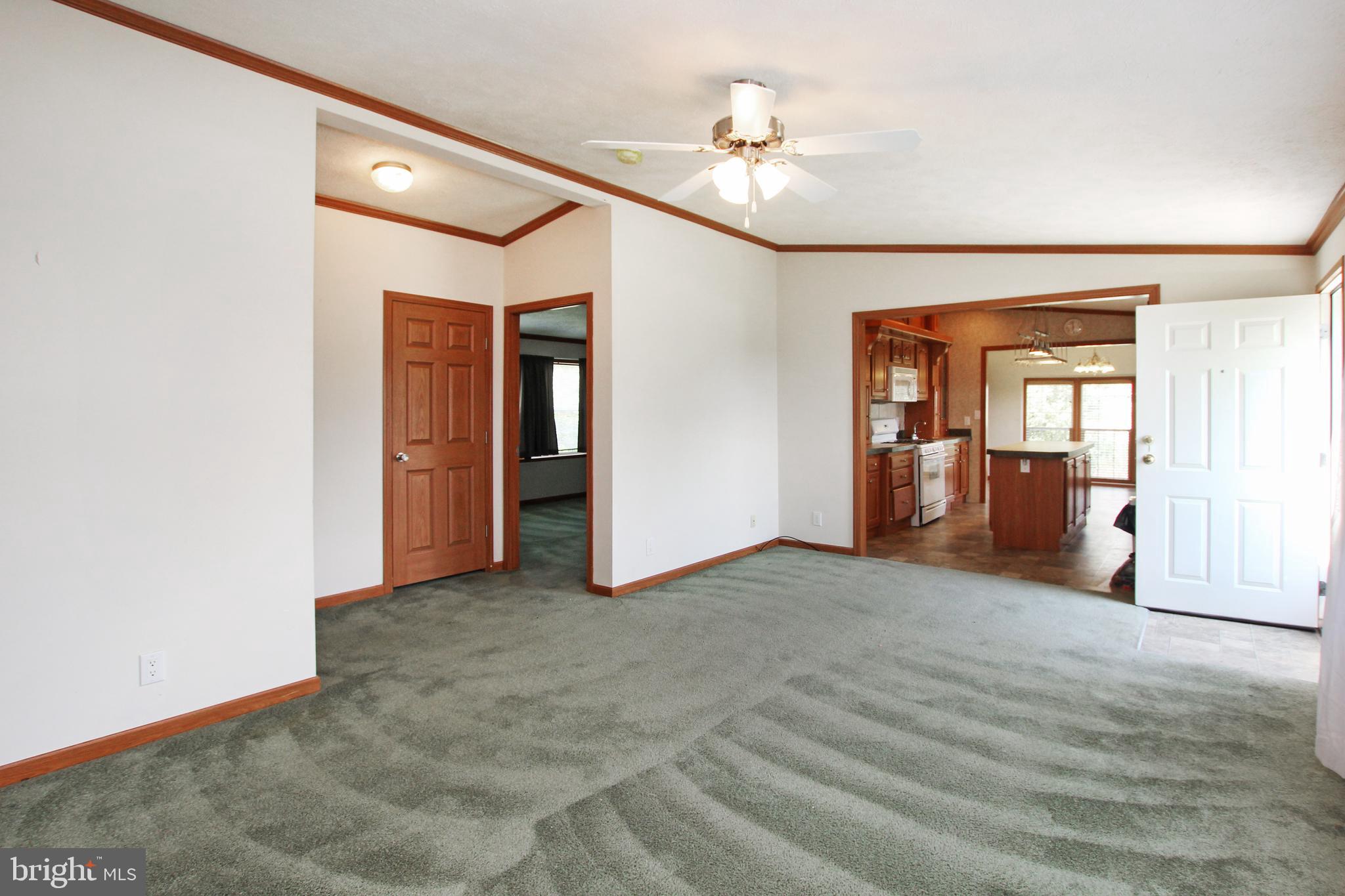 372 Vernon Road Harrington, DE 19952 - Photo 5 of 19 Open to Kitchen & Hallway