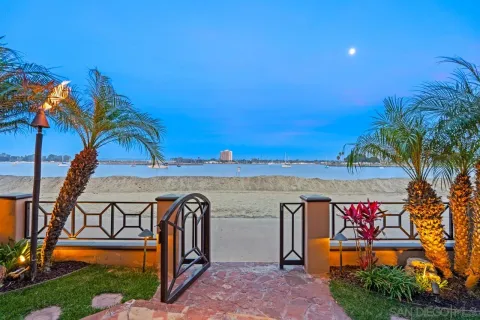 $9,595,000 | 2741 Bayside Walk, San Diego, CA 92109