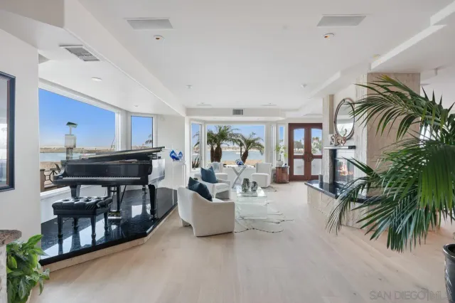 $9,595,000 | 2741 Bayside Walk, San Diego, CA 92109