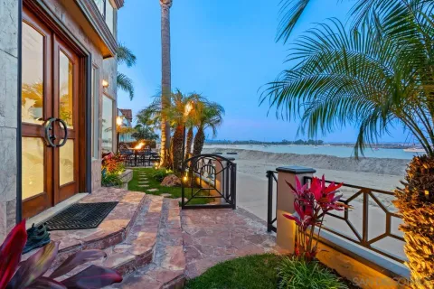 $8,649,000 | 2741 Bayside Walk, San Diego, CA 92109