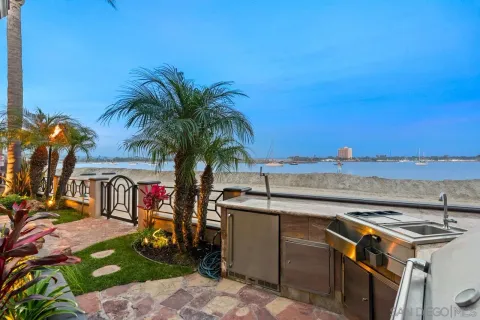 $8,649,000 | 2741 Bayside Walk, San Diego, CA 92109