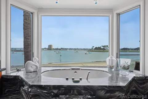 $9,595,000 | 2741 Bayside Walk, San Diego, CA 92109