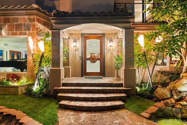 $9,595,000 | 2741 Bayside Walk, San Diego, CA 92109