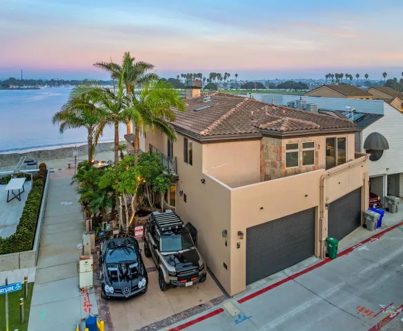 $9,595,000 | 2741 Bayside Walk, San Diego, CA 92109