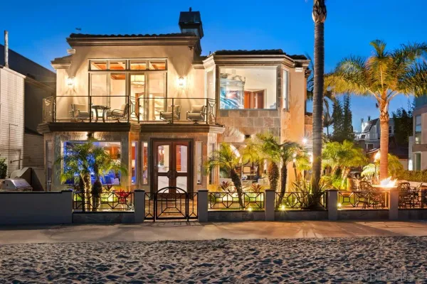 $8,649,000 | 2741 Bayside Walk, San Diego, CA 92109