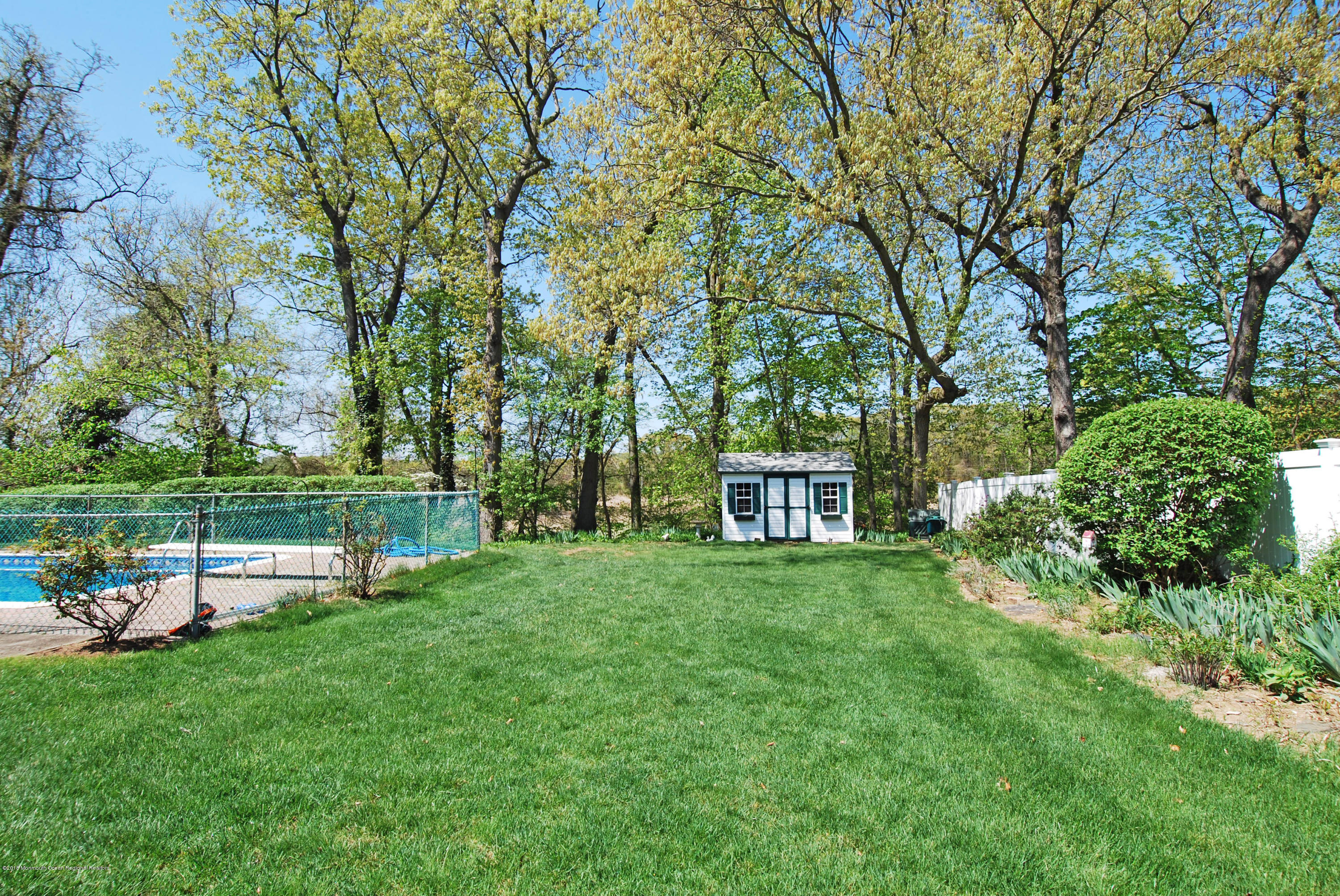 160 Riveredge Road Tinton Falls, NJ 07724 - Photo 23 of 27 DSC_1169f