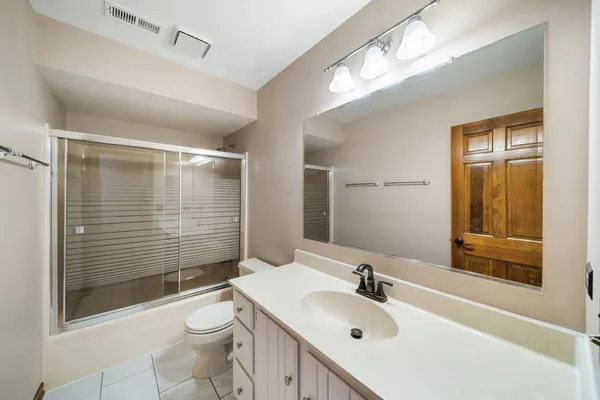 $1,199,000 | 6N777 Palomino Drive, St. Charles, IL 60175