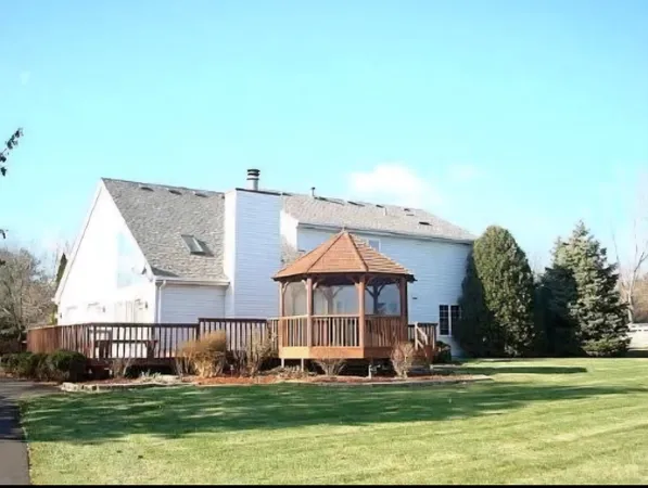 $1,199,000 | 6N777 Palomino Drive, St. Charles, IL 60175