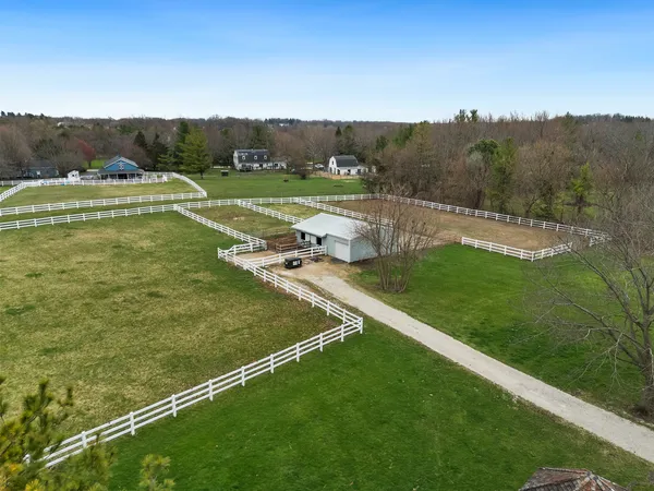 $1,199,000 | 6N777 Palomino Drive, St. Charles, IL 60175