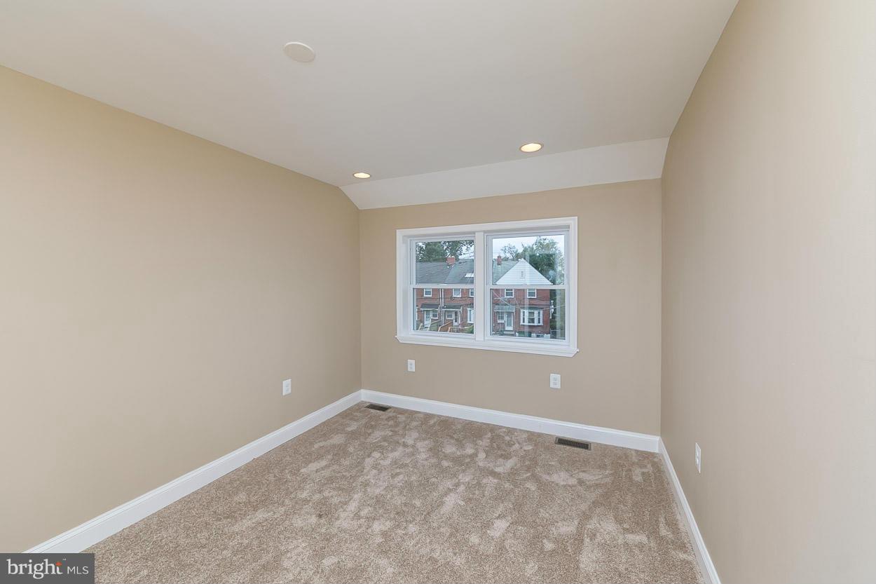 1535 Stonewood Road Baltimore, MD 21239 - Photo 9 of 25 Bedroom (Master)
