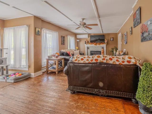 $362,000 | 11 On The Green, Poultney, VT 05764