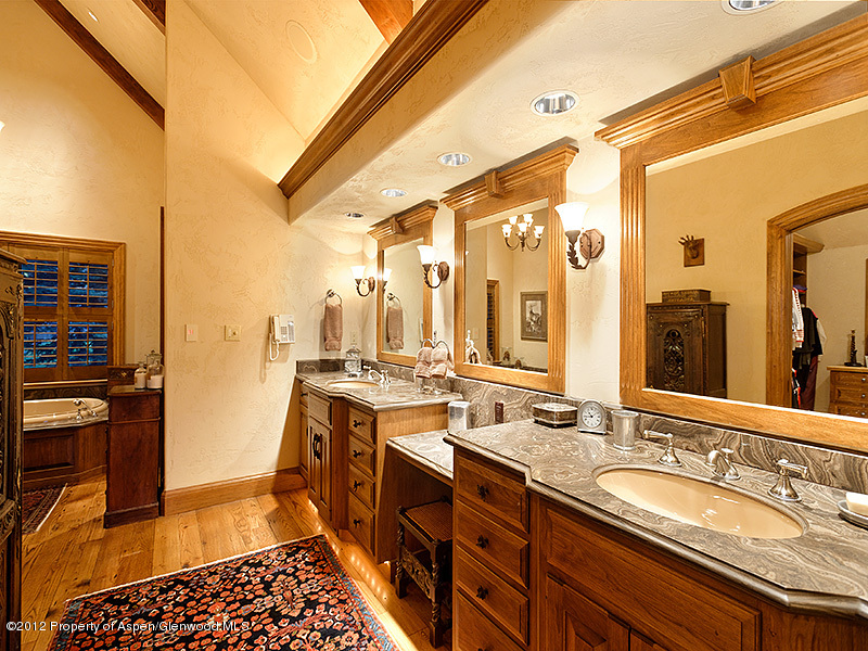 350 West Reds Road Aspen, CO 81612 - Photo 20 of 28 Bathroom