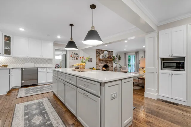 $910,000 | 2003 Ellicott Drive, Tallahassee, FL 32308