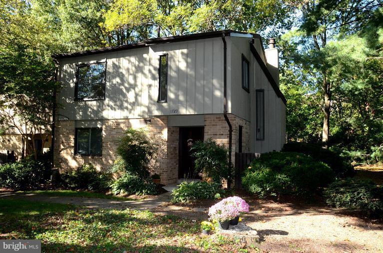 1723 Ivy Oak Square Reston, VA 20190 - Photo 28 of 28 Exterior (Front)