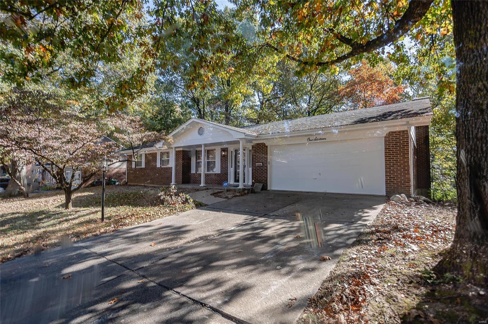 116 Fox Creek Road Belleville, IL 62223 - Photo 1 of 46 Gallery Image 1