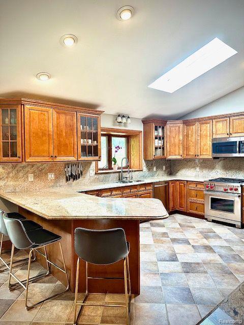 318 Ridgewood Road Rochester, MI 48306 - Photo 7 of 34 Gallery Image 7