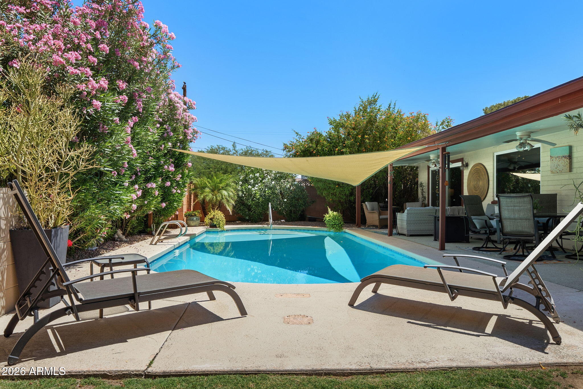 3344 East Beryl Lane Phoenix, AZ 85028 - Photo 10 of 18 024___3344 E Beryl Ln