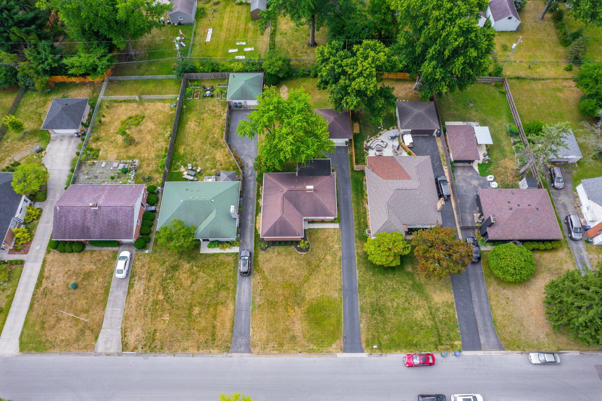 525 Wetmore Road Columbus, OH 43214 - Photo 5 of 45 6-web-or-mls-DJI_0098