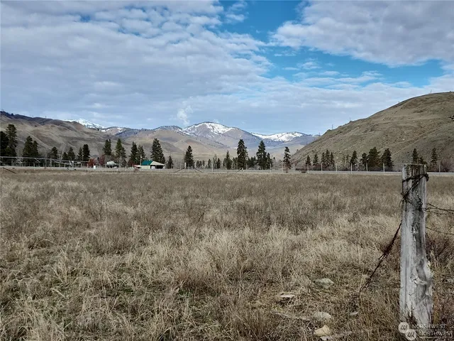a view of outdoor space