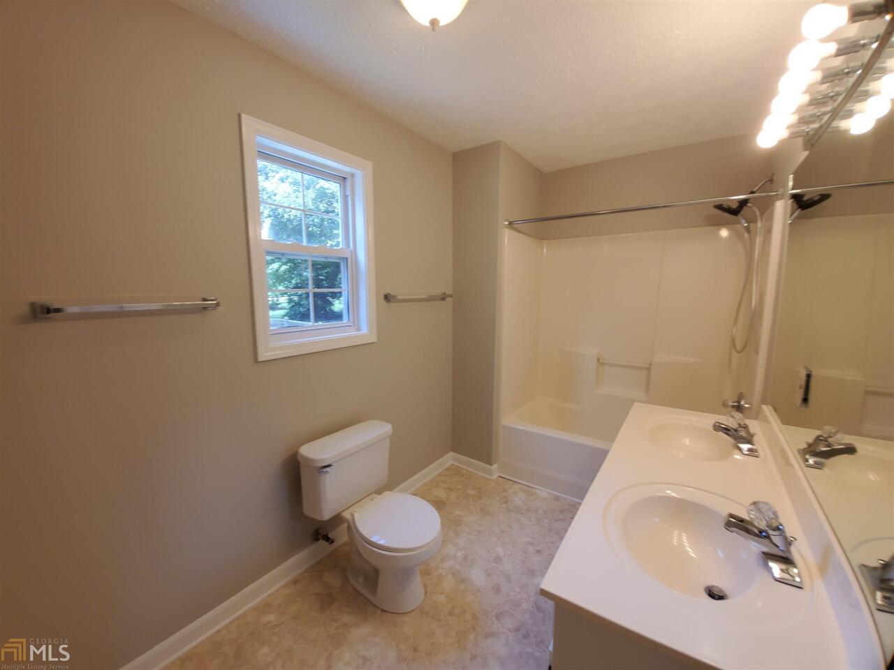 124 Westwood Road Commerce, GA 30529 - Photo 11 of 17