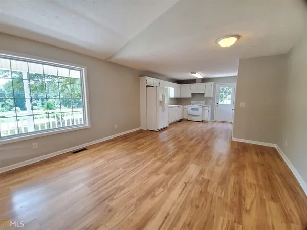 $1,800 | 124 Westwood Road, Commerce, GA 30529