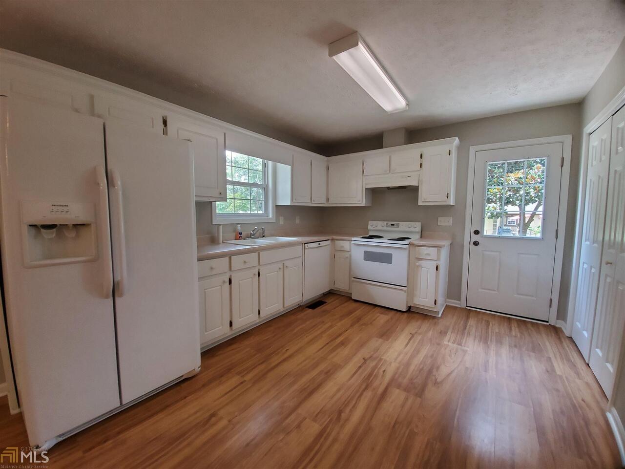 124 Westwood Road Commerce, GA 30529 - Photo 8 of 17