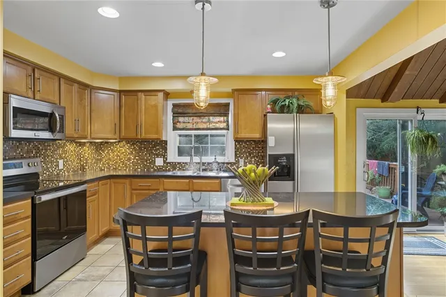 $469,900 | 53 School Street, Johnston, RI 02919