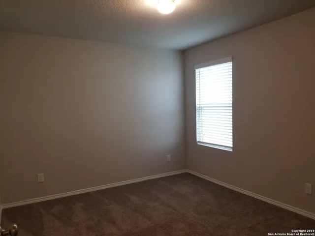 $1,575 | 11327 Babcock Crossing, San Antonio, TX 78249