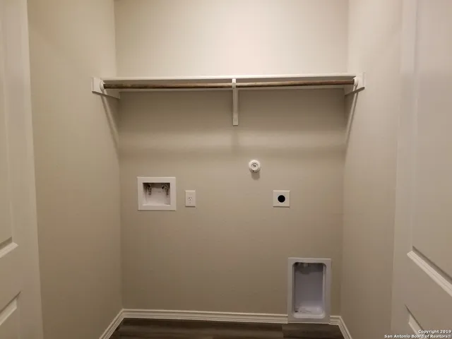 $1,575 | 11327 Babcock Crossing, San Antonio, TX 78249