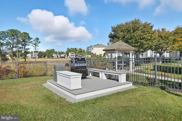 a view of tennis court