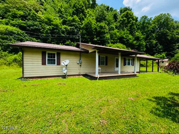 $169,000 | 1494 Stable Drive, Grundy, VA 24614