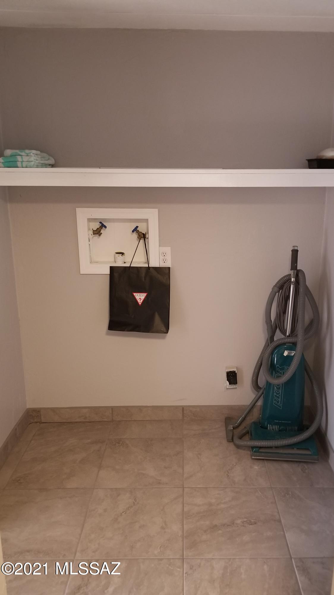 6740 South Caballo Road Tucson, AZ 85746 - Photo 20 of 48 Gallery Image 20