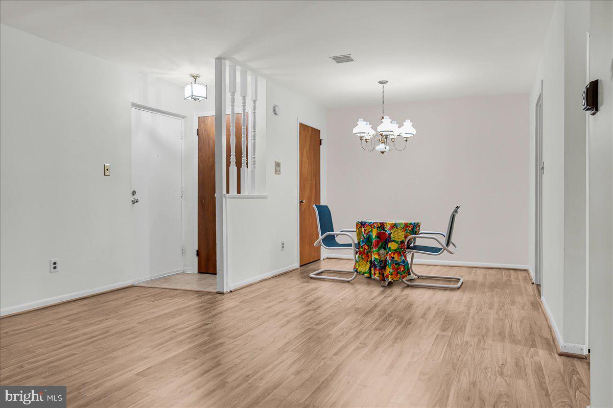 3600 Rustic Lane, Unit 245 Wilmington, DE 19808 - Photo 8 of 23 Living Room with view of dining room