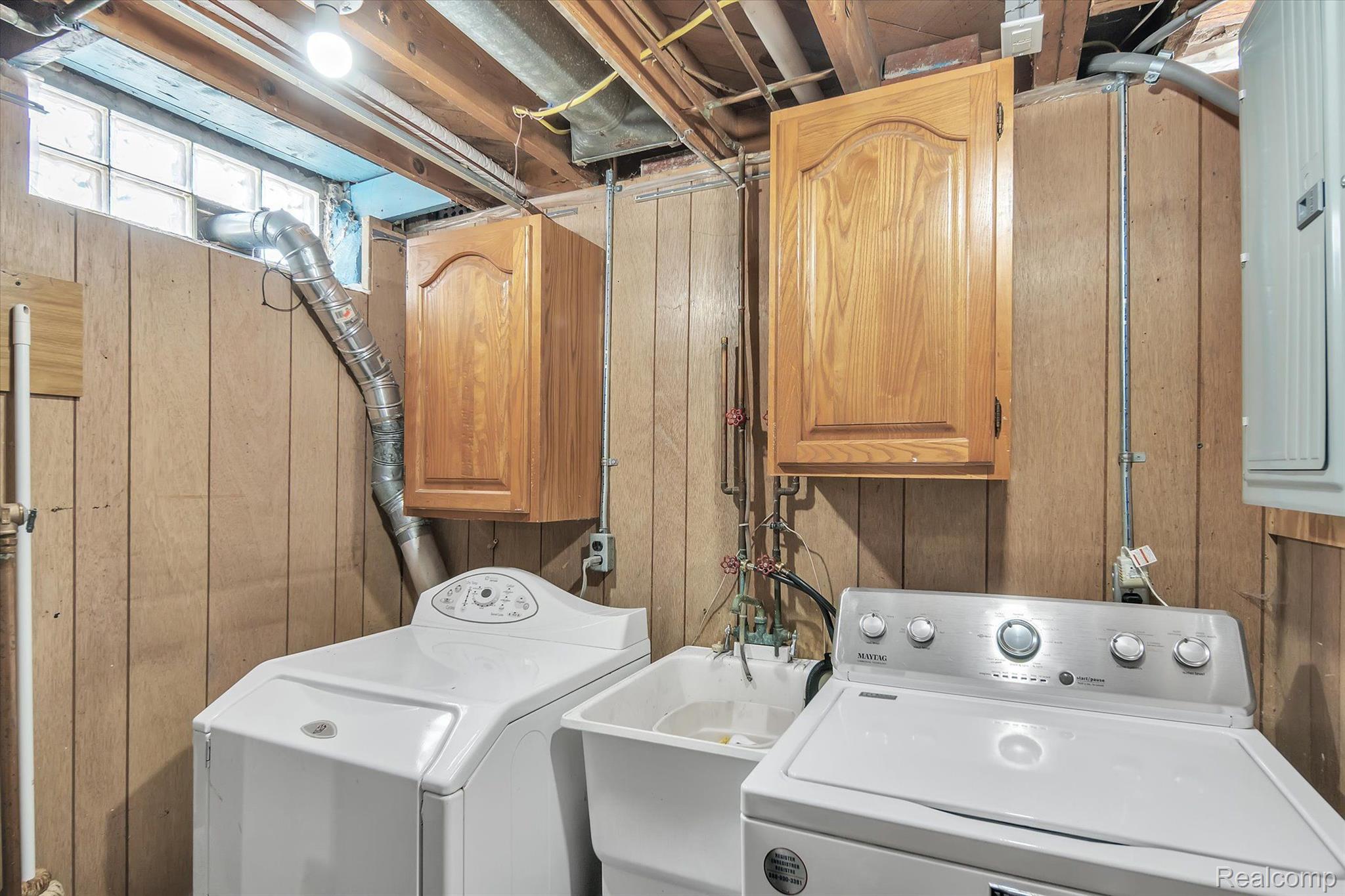 29173 Schoenherr Road Warren, MI 48088 - Photo 48 of 51 Gallery Image 48