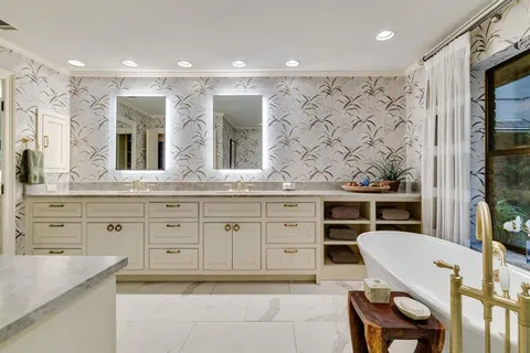 $1,225,000 | 9009 Arbor Park Drive, Dallas, TX 75243