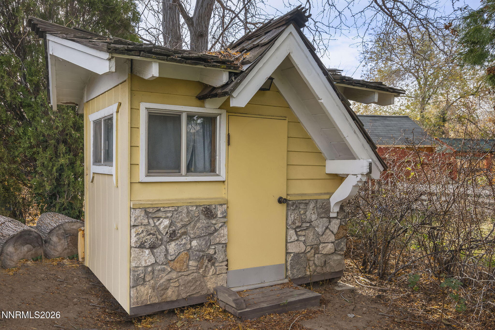 150 Mayberry Drive Reno, NV 89509 - Photo 36 of 40 a front view of a house with brick walls