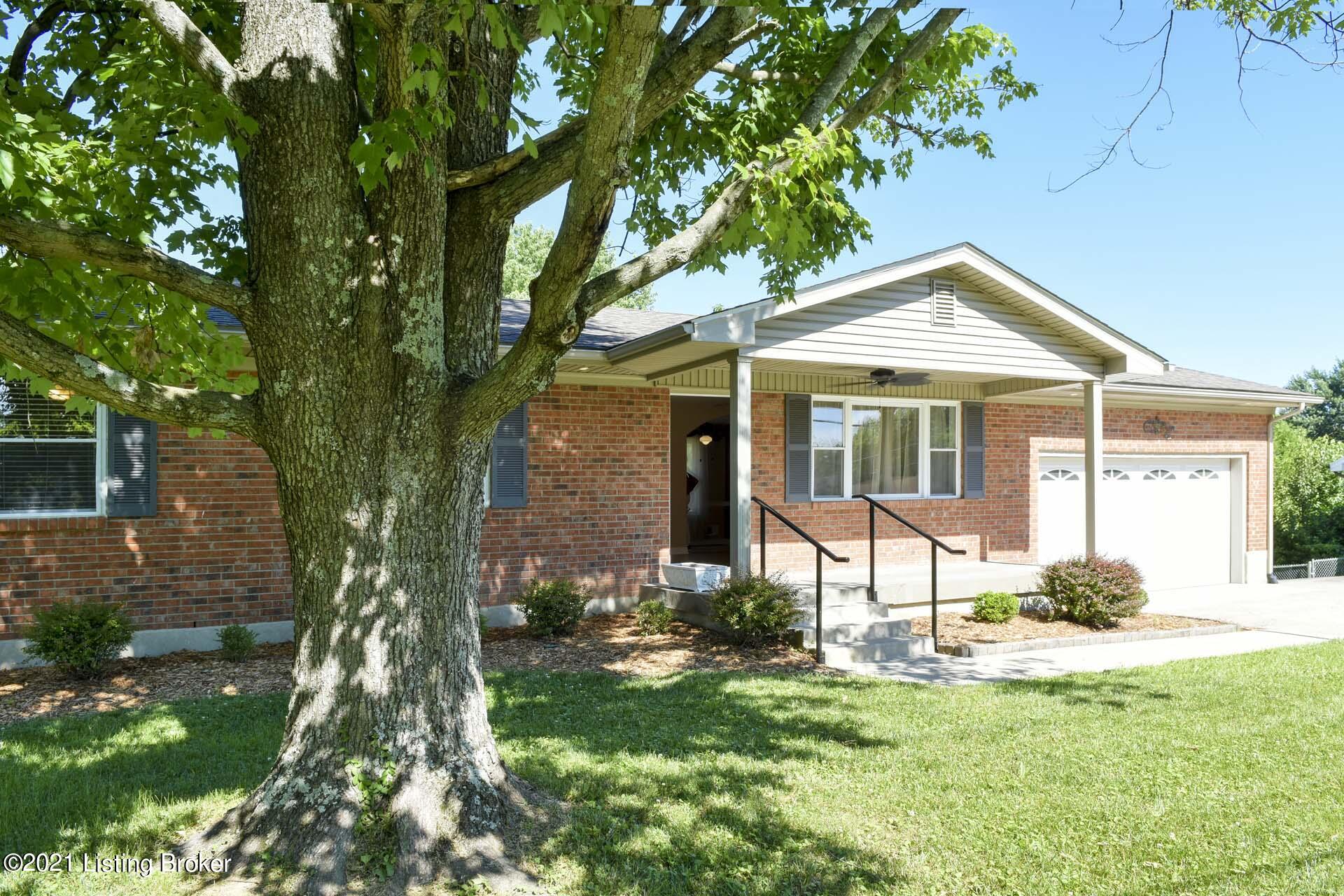 6614 El Rancho Road Louisville, KY 40291 - Photo 2 of 51 ElRancho__0010