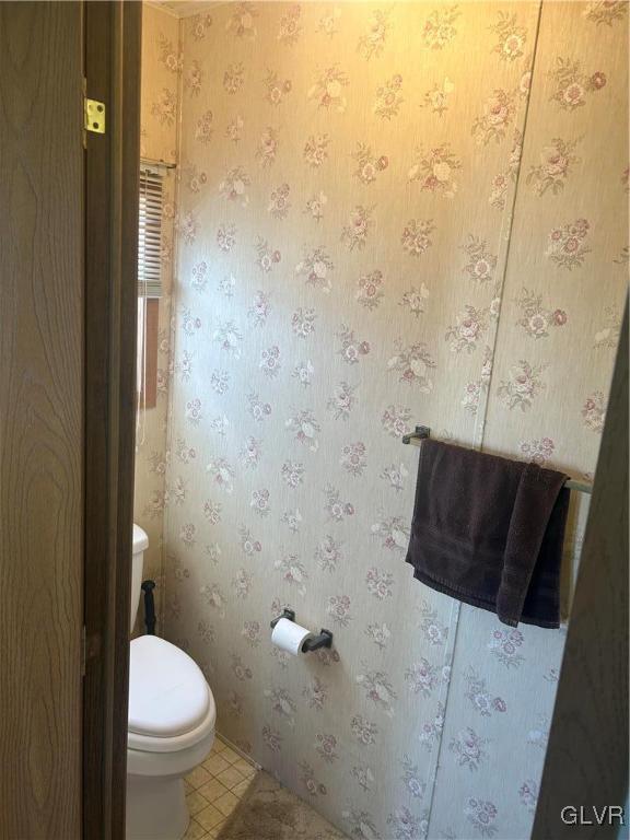 539 Norman Road Nazareth, PA 18064 - Photo 10 of 14 Half bathroom