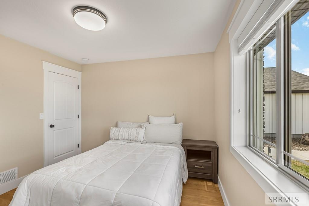 7232 East Middle Fork Road Idaho Falls, ID 83406 - Photo 27 of 72 Bedroom 2