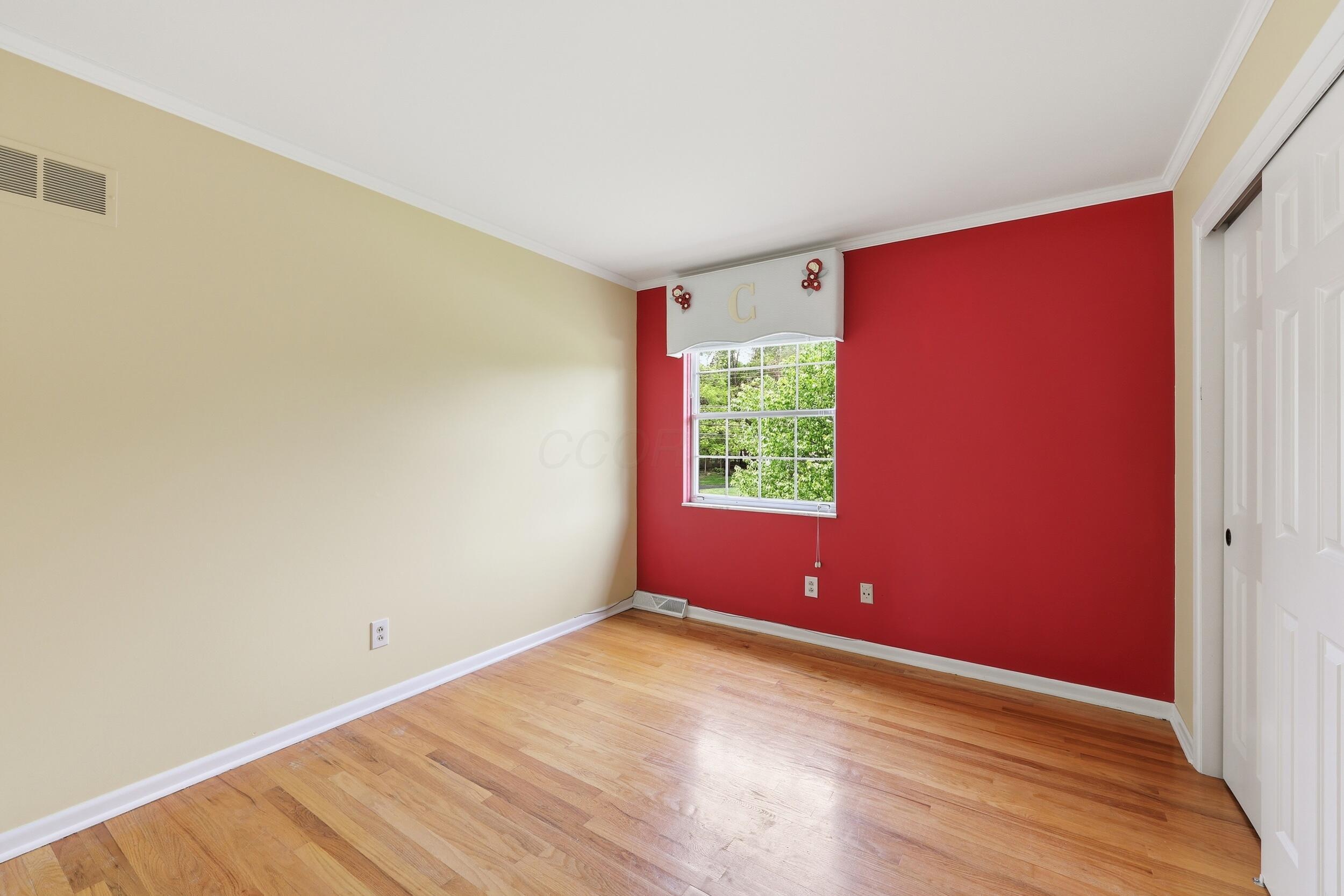 2245 Lane Road Columbus, OH 43220 - Photo 22 of 41 Bedroom 3