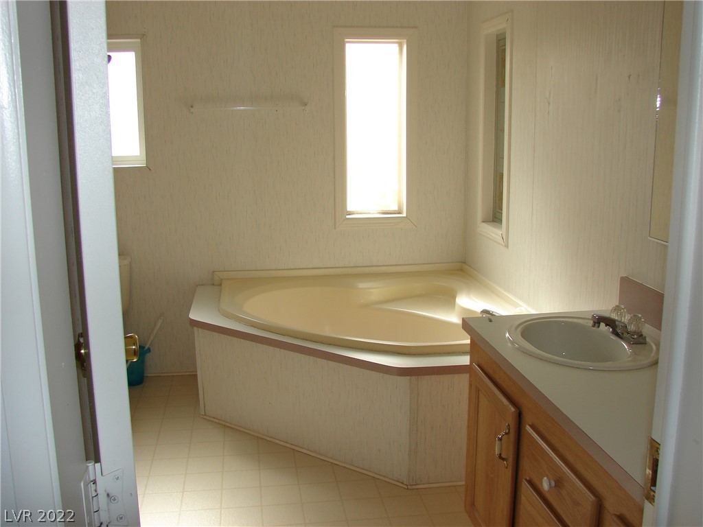 5700 Doubletree Road Pahrump, NV 89061 - Photo 8 of 14 Gallery Image 8