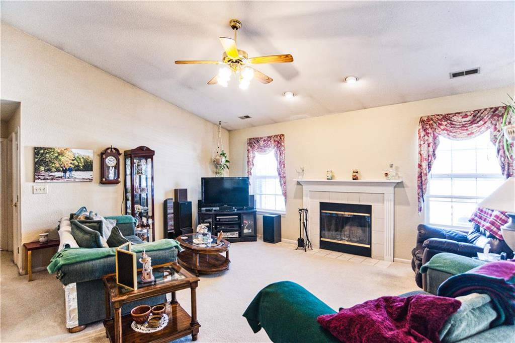 6324 Furnas Road Indianapolis, IN 46221 - Photo 7 of 36 Gallery Image 7