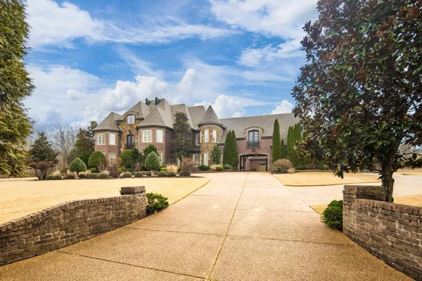 $1,950,000 | 269 North Monterey Farms Cove, Collierville, TN 38017