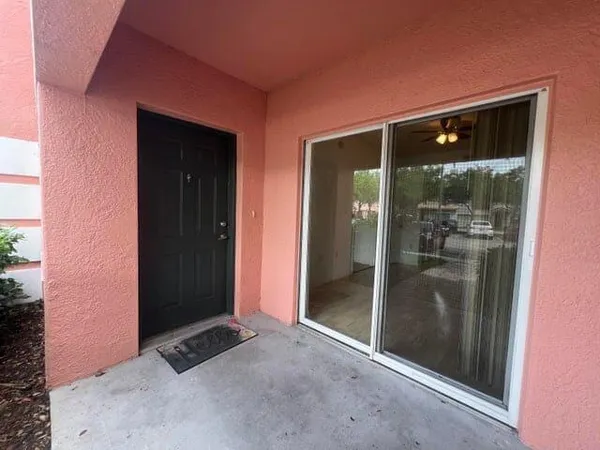 $195,000 | 132 Southwest Peacock Boulevard, Unit 17104, Port St. Lucie, FL 34986