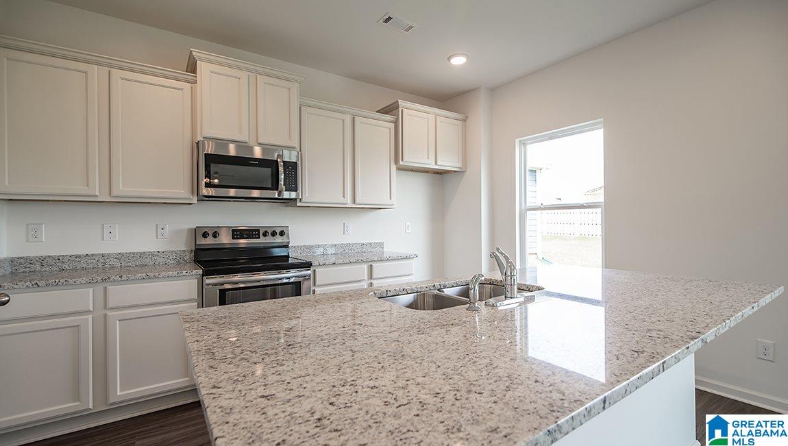 4017 Pk Cv Way Chelsea, AL 35043 - Photo 7 of 36