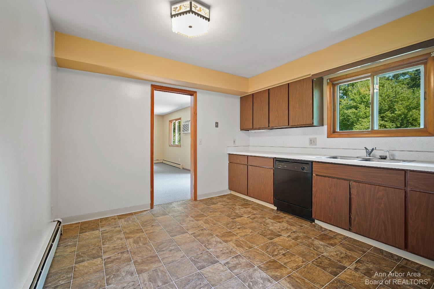 665 Allen Road Milan, MI 48160 - Photo 9 of 34 Photo 9